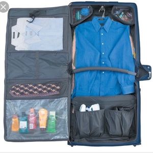 Travelpro removable garment folder